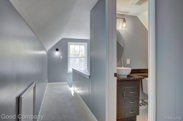 2716 Thomas Avenue, Berkley, MI 48072