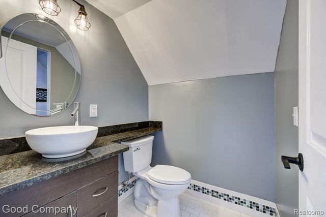 2716 Thomas Avenue, Berkley, MI 48072