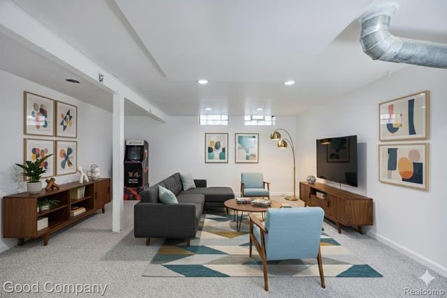 2716 Thomas Avenue, Berkley, MI 48072