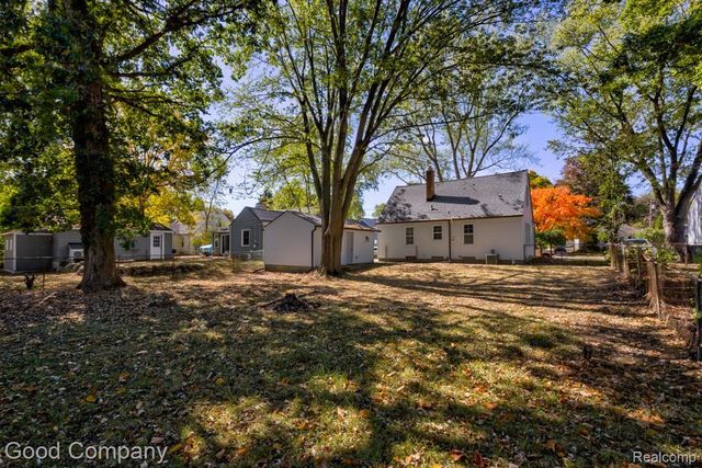 2716 Thomas Avenue, Berkley, MI 48072