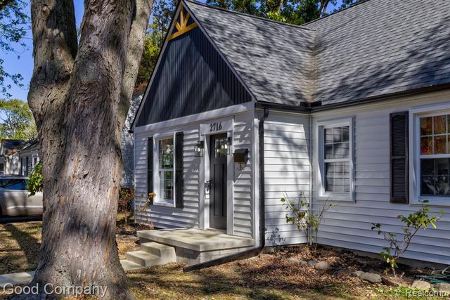2716 Thomas Avenue, Berkley, MI 48072