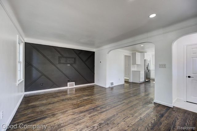 2716 Thomas Avenue, Berkley, MI 48072