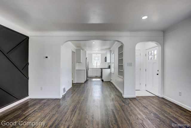 2716 Thomas Avenue, Berkley, MI 48072