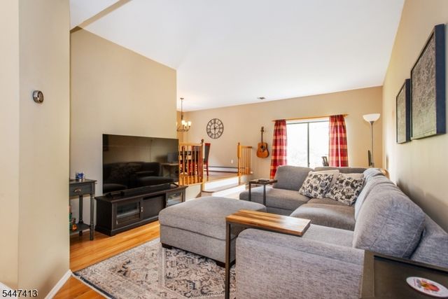 24 Faesch Ct, Rockaway Twp., NJ 07866