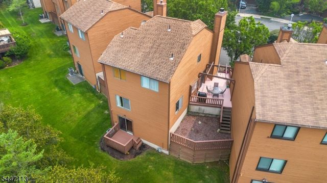24 Faesch Ct, Rockaway Twp., NJ 07866
