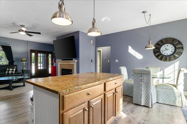 6022 Glen Oak Court, Newburgh, IN 47630