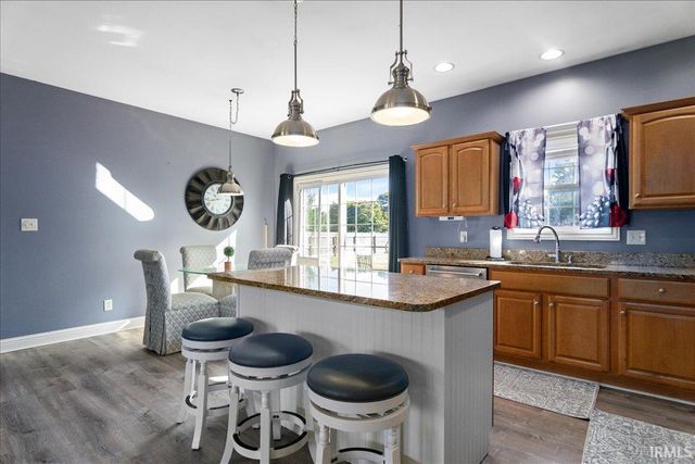 6022 Glen Oak Court, Newburgh, IN 47630