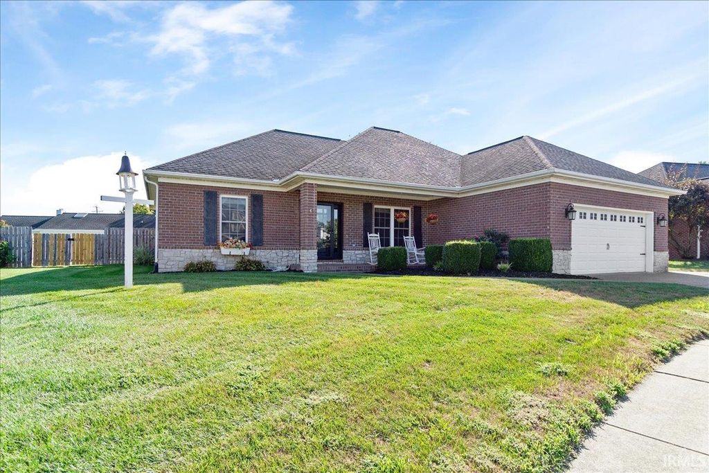 6022 Glen Oak Court, Newburgh, IN 47630