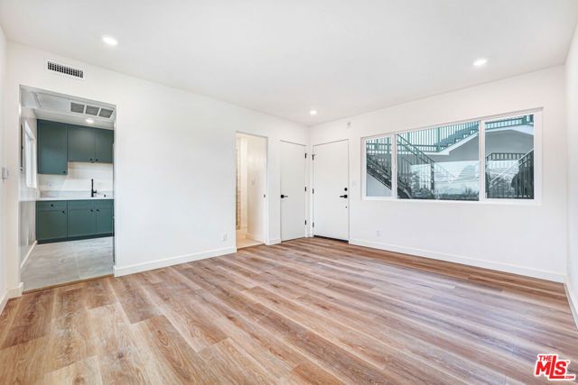16185 W Sunset Blvd 1, Pacific Palisades (los Angeles), CA 90272