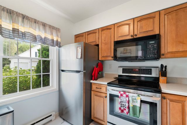 280 Eastview Circle, Williston, VT 05495