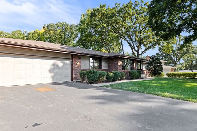 2518 Mandrake Drive, Rockford, IL 61108