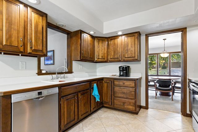 2518 Mandrake Drive, Rockford, IL 61108