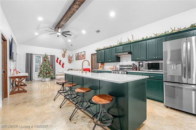 8207 Ouachita Drive, Hackett, AR 72937