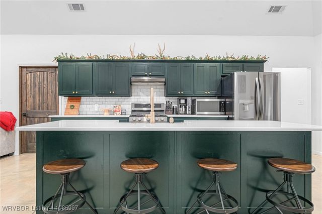 8207 Ouachita Drive, Hackett, AR 72937