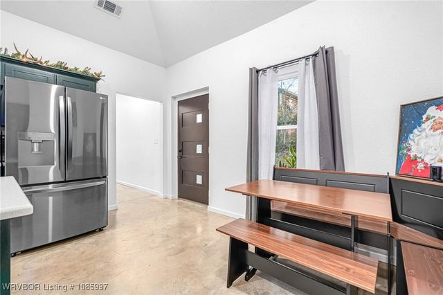 8207 Ouachita Drive, Hackett, AR 72937