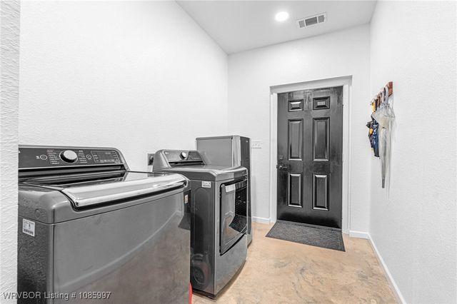 8207 Ouachita Drive, Hackett, AR 72937