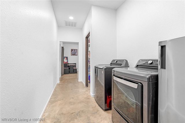 8207 Ouachita Drive, Hackett, AR 72937