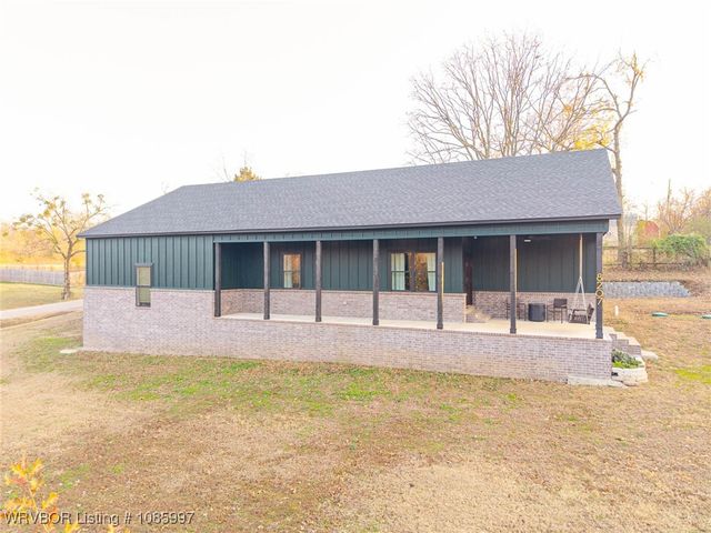 8207 Ouachita Drive, Hackett, AR 72937