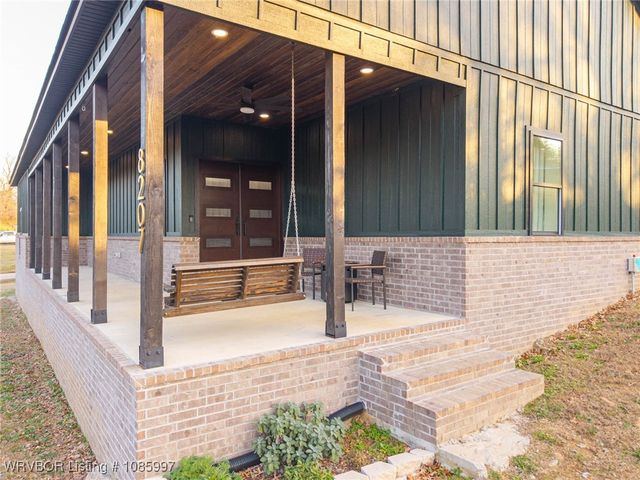 8207 Ouachita Drive, Hackett, AR 72937