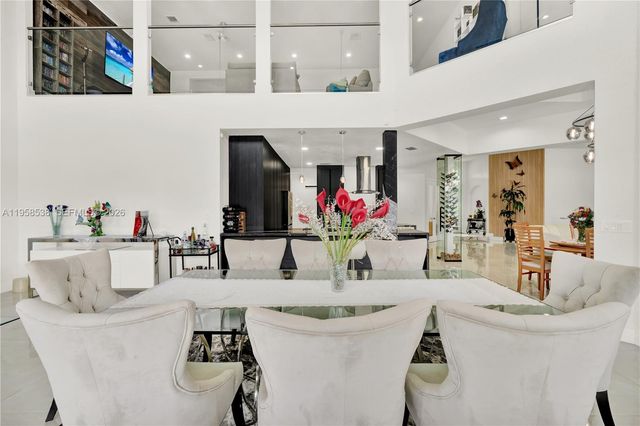 12301 NW 18th St, Plantation, FL 33323