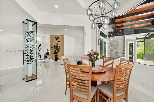 12301 NW 18th St, Plantation, FL 33323