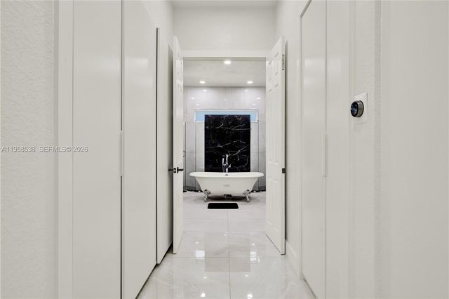 12301 NW 18th St, Plantation, FL 33323