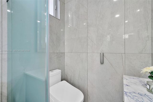 12301 NW 18th St, Plantation, FL 33323