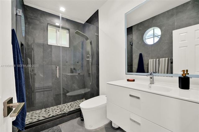 12301 NW 18th St, Plantation, FL 33323