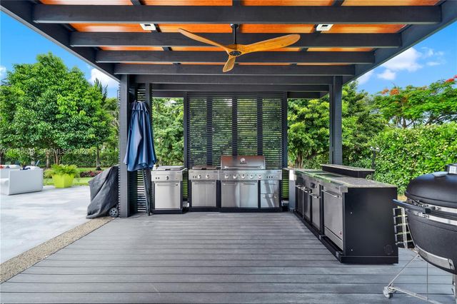 12301 NW 18th St, Plantation, FL 33323