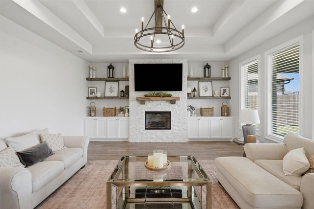 1525 Blue Lake Drive, Burleson, TX 76058