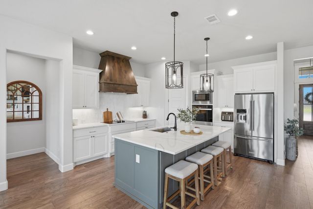 1525 Blue Lake Drive, Burleson, TX 76058