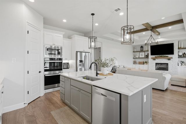 1525 Blue Lake Drive, Burleson, TX 76058