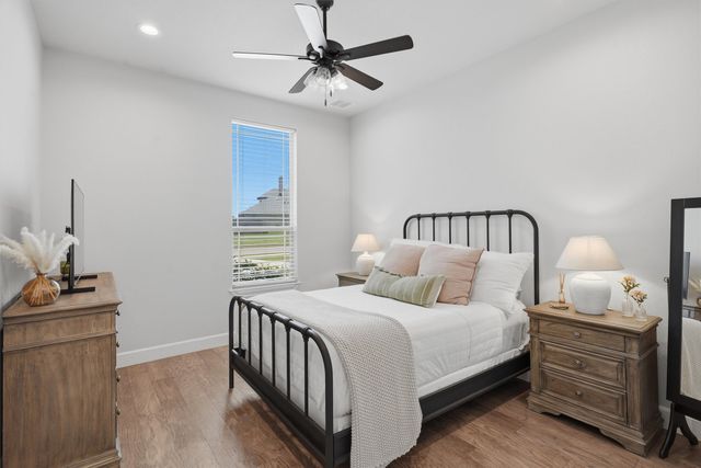 1525 Blue Lake Drive, Burleson, TX 76058
