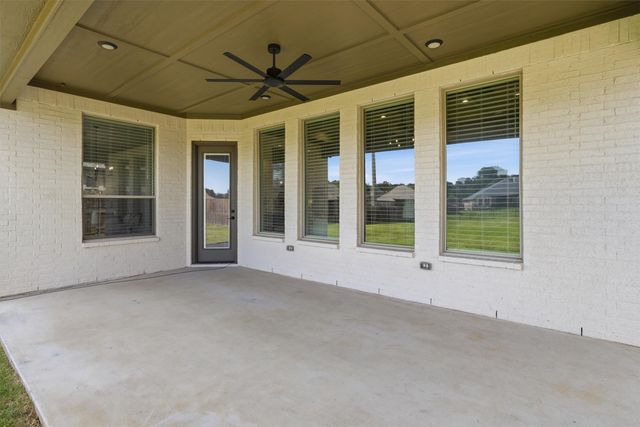 1525 Blue Lake Drive, Burleson, TX 76058