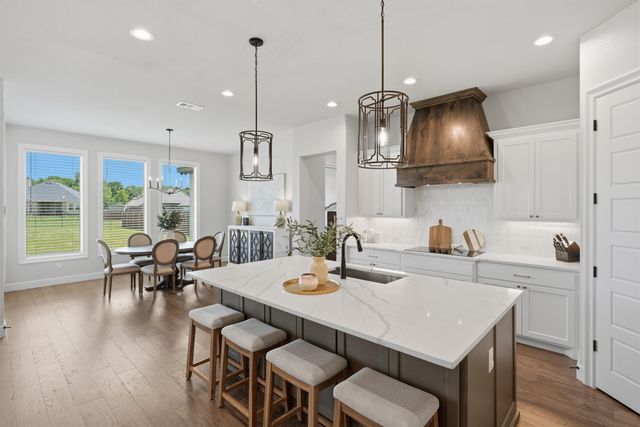 1525 Blue Lake Drive, Burleson, TX 76058