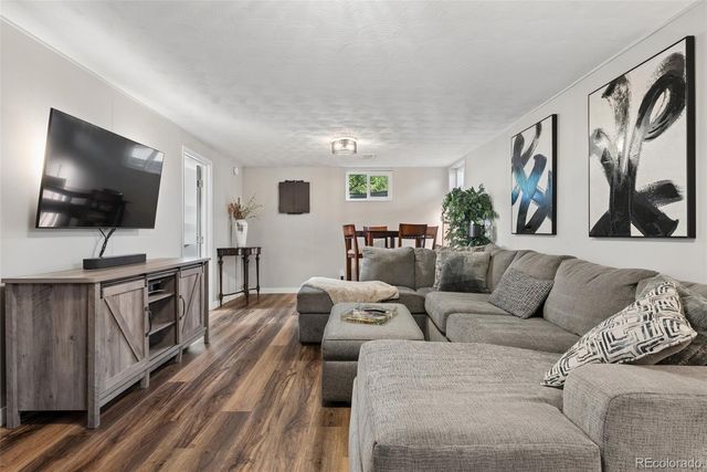 3148 E Maplewood Avenue, Centennial, CO 80121