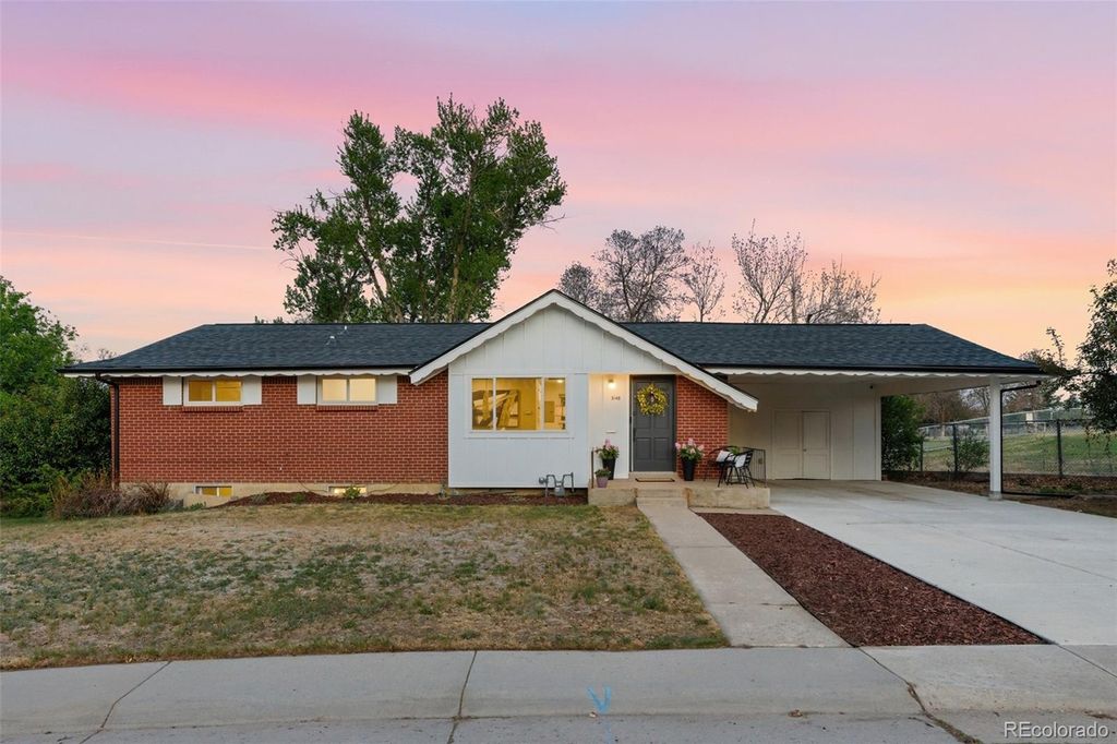 3148 E Maplewood Avenue, Centennial, CO 80121
