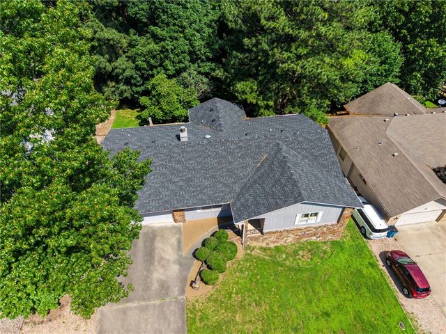 23 Elizabeth Drive, Bella Vista, AR 72715