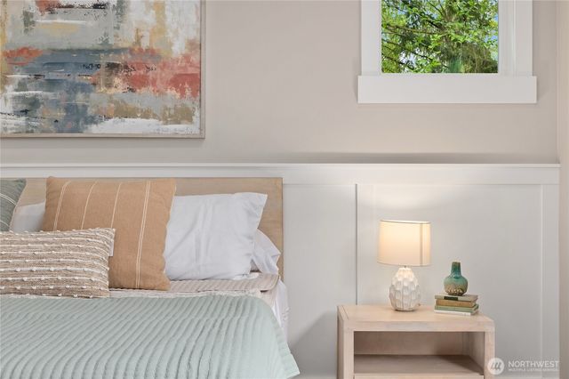 6903 NE New Brooklyn Road, Bainbridge Island, WA 98110