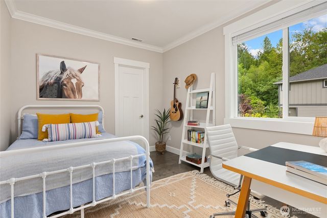 6903 NE New Brooklyn Road, Bainbridge Island, WA 98110
