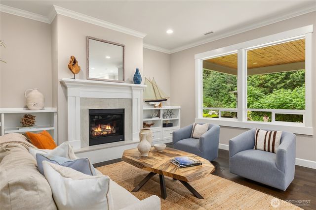 6903 NE New Brooklyn Road, Bainbridge Island, WA 98110