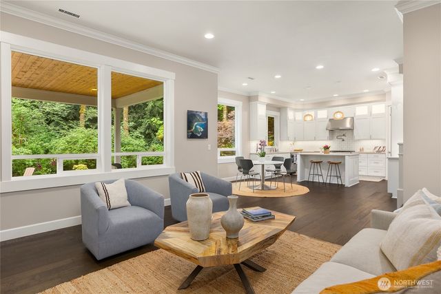 6903 NE New Brooklyn Road, Bainbridge Island, WA 98110