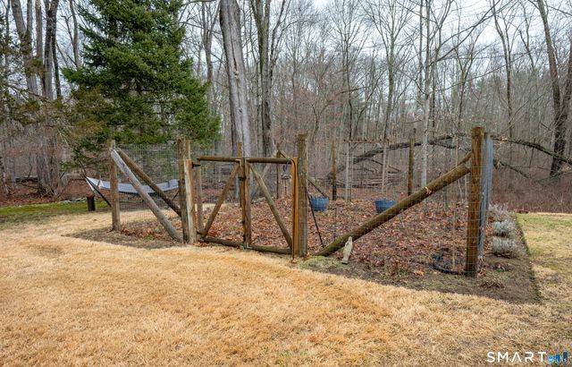 13 Pocono Road, Newtown, CT 06470