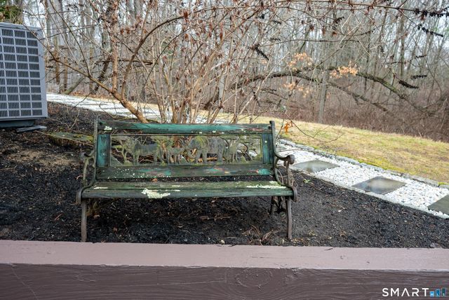 13 Pocono Road, Newtown, CT 06470