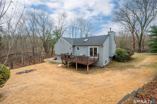 13 Pocono Road, Newtown, CT 06470