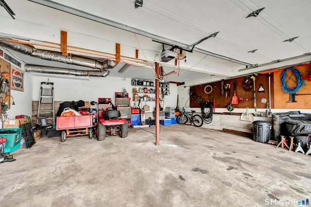 13 Pocono Road, Newtown, CT 06470