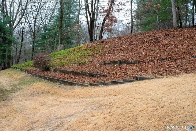 13 Pocono Road, Newtown, CT 06470