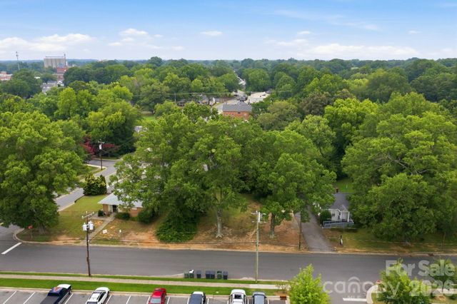 000 Carpenter Avenue, Mooresville, NC 28115