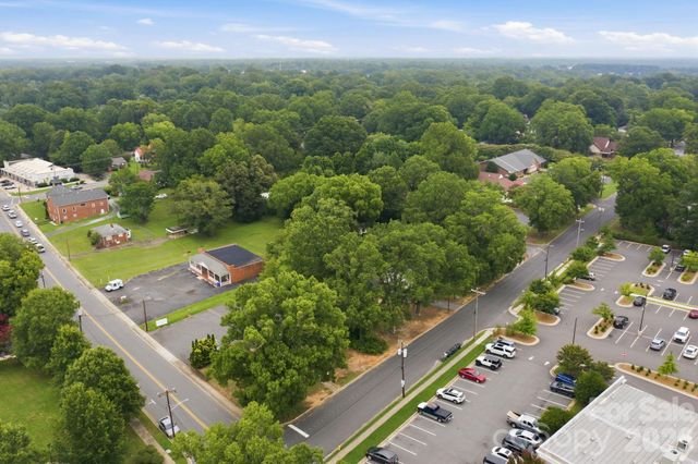 000 Carpenter Avenue, Mooresville, NC 28115