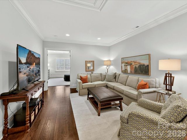 117 Huntley Place, Charlotte, NC 28207